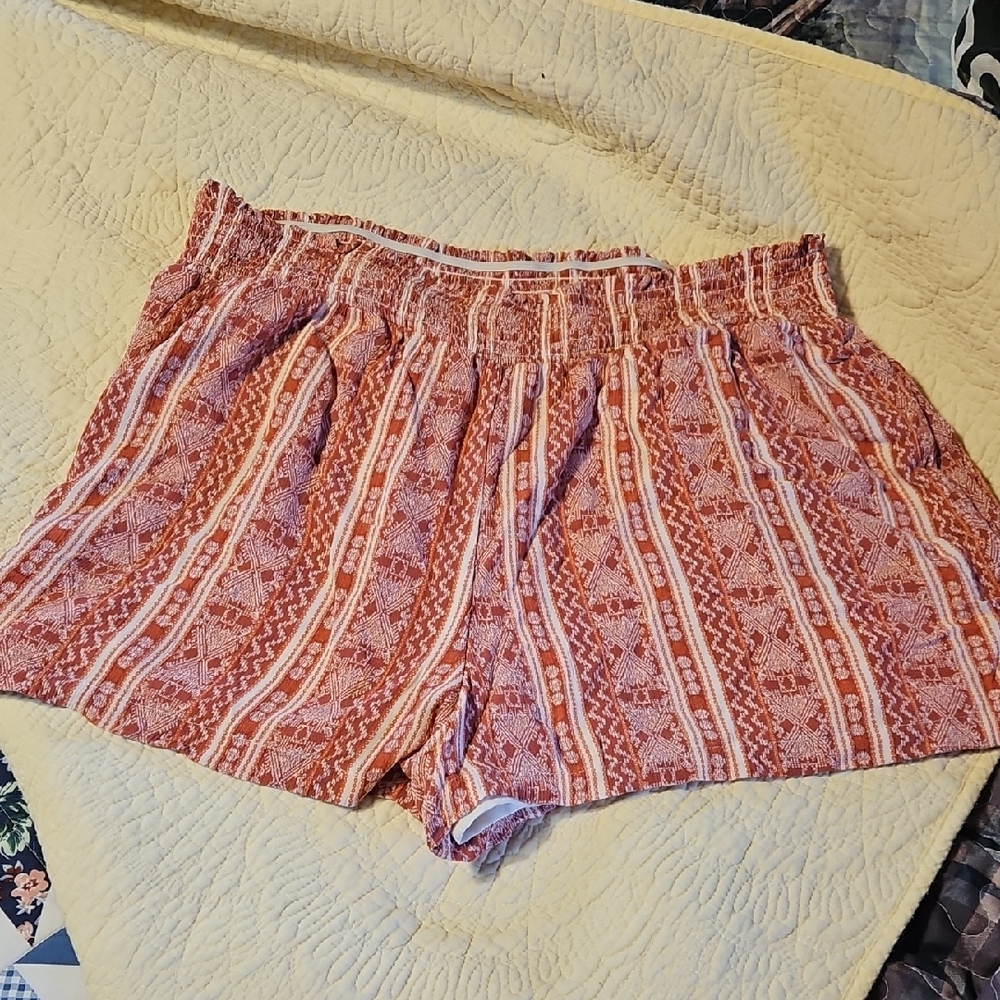 Knox Rose High Waist Patterned Shorts